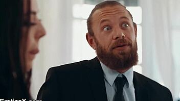 मैं तुम्हारे स्पर्श की प्यासी हूँ, हॉर्नी ब्रूनेट