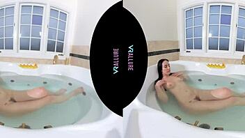 i'm jade baker, beautiful and masturbating in the bath solo