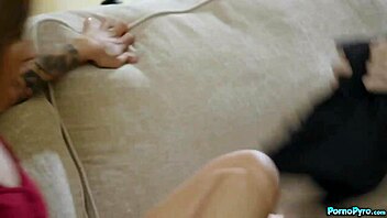 jesse pony and lumi ray scissoring pussies together