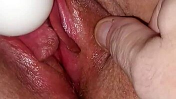 Homemade video of blonde giving a handjob