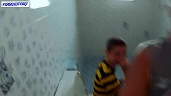 uhh, cum inside me in this public toilet... plz!