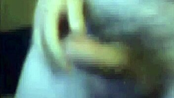 Argentinian guy shows short dick on webcam!