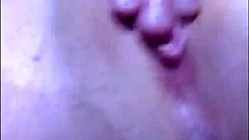 I, the horny teen, squirt in the kitchen