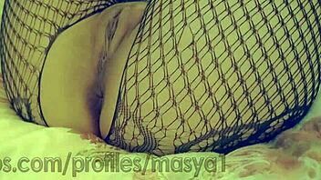 Classical Amateur Porn with Young Masya1 in Retro Style