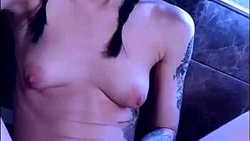 I, the horny teen, squirt in the kitchen