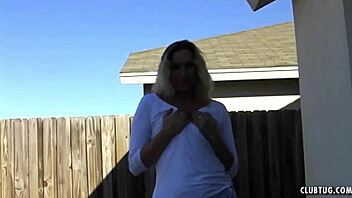 Milf joey lynn's pussy gets wet from handjob