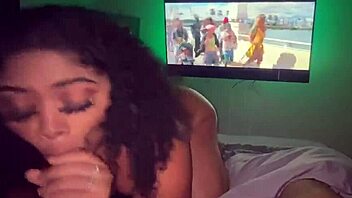 Tyk nabo suger monsterpik i dybhals på hospitalet