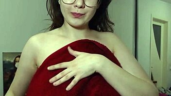 Curvy Brunette Camgirl Oils Her Huge Tits