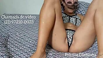 esposa pricilla diabinha sai com amante leo ogro