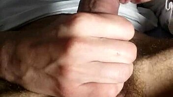 Gay amateur films himself pleasuring a gaypunheta