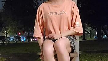 Ting Xuan户外用假阳具自慰