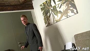 i gave a juicy blowjob b4 anal sex