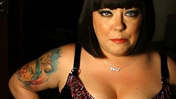 british bbw mistress tina snua smokes in pvc