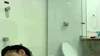 bia hot morena masturbates with shower jet