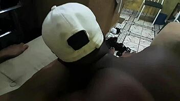 Narrative of a delicious encounter with a favela guy in the streets.