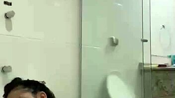 bia hot morena masturbates with shower jet