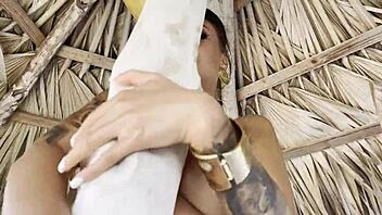 i love monika fox's solo outdoor masturbation with squirt on the beach