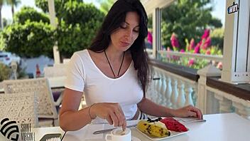 Stepson spills cum on face after a romantic seaside walk with big tits babe