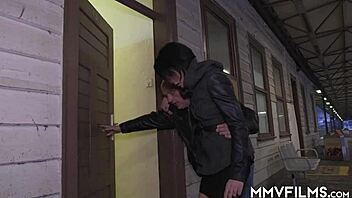 i fucked this trashy milf with small tits