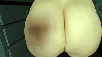 mexican latina twerking in perreo style, showing off her curves