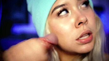 College Girl Sucks Penis Close To Camera?