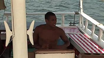 i'm hdvwm083 1-88 enjoying a relaxing session with big tits