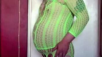 Shy crossdresser seeks gangbang while using anal toy