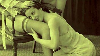 Hidden past: Vintage lesbian encounters