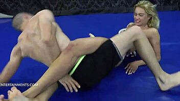 Sensual wrestling between Cherry Kiss and Sunny