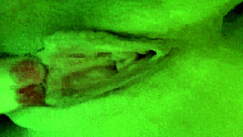 pinky pussy camilla moon masturbating with dirty moves