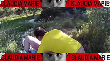 Fat Curvy Ass Outdoor Fetish Fun!