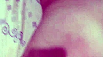 NALGONA BENT OVER IN DOGGYSTYLE