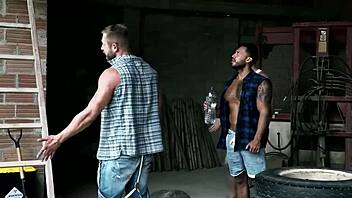 Intense Hot Group Gay Orgy With Bareback Action!