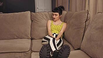 Femdom Princess Countdown Joi Denial