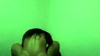 Passiva com novinho in a wild shemale encounter, wanna see more? 😈