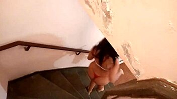 sarah rosa fetiche lavando as calcinhas