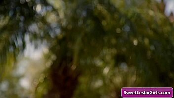 two sexy blonde girls argue a little 18+ bit and then make out and lick their bodies - jazmin luv braylin bailey