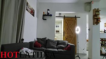 Chica argentina encuentra aventura con desconocido en buenos aires