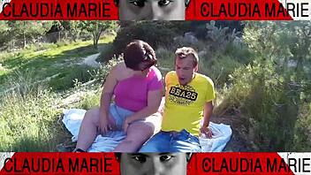 Fat Curvy Ass Outdoor Fetish Fun!