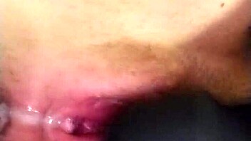 Sexy White Girl Masturbates, Squirts Cum All Over Herself Intriguingly