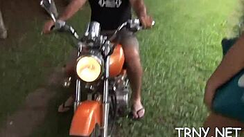 Shemale Gives Hardcore Blowjob To Rod On Tumblr.