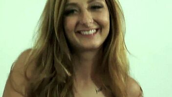 two teen 18+s compete in their first sucking contest