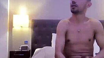 Gay Webcam Anal With Dildo In Berlin Hotel Room!