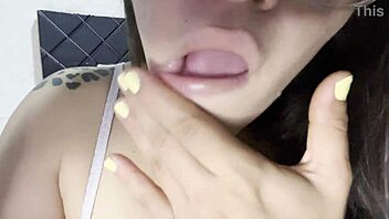 Rich amateur giving you a handsjob lesson in HD