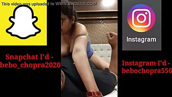 Bhabhi gets rough anal in Oyo hotel session