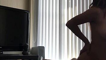 Amateur asian girlfriend cowgirl riding orgasm