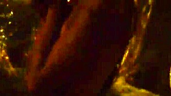 Foxy goes butt naked in public for anyone to see