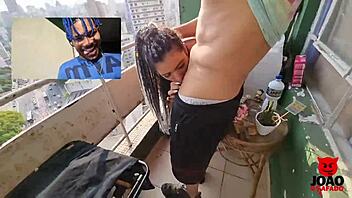 Casal Fudendo Na Varanda E Fui Entrar Na Brincadeira Caah Kabulosa - Casal Kabuloso