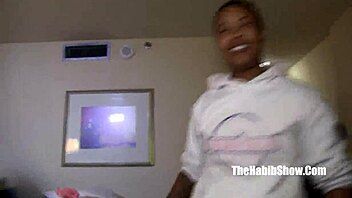 Does transman Phoenoisseur fuck sexy Lizzy Mixed well?