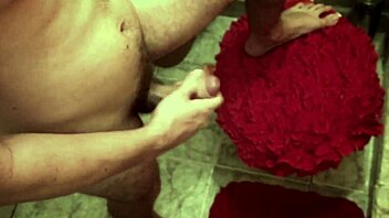 Spy On Gay Friend Cumming?